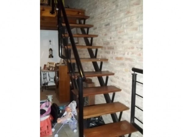 HERMOSO CHALET 5 AMBIENTES / GRAN PARQUE / COCHERA PARA 3 AUTOS / LOTE 10 X 33