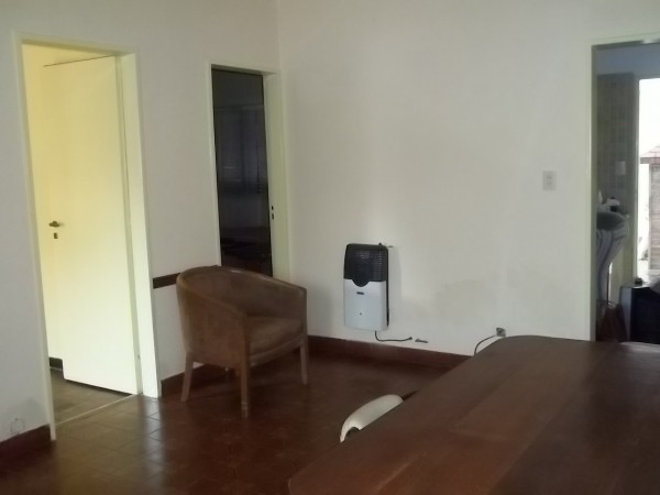 IMPECABLE PH PLANTA BAJA AL FRENTE EN MARTINEZ - EXCELENTE ZONA - 3 AMB - GRAN PATIO CON PARRILLA