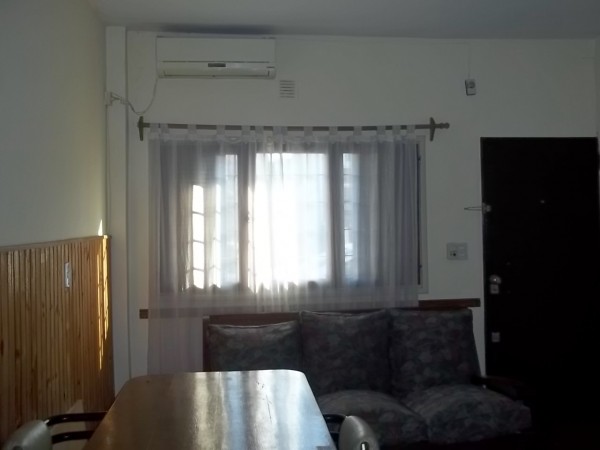 IMPECABLE PH PLANTA BAJA AL FRENTE EN MARTINEZ - EXCELENTE ZONA - 3 AMB - GRAN PATIO CON PARRILLA