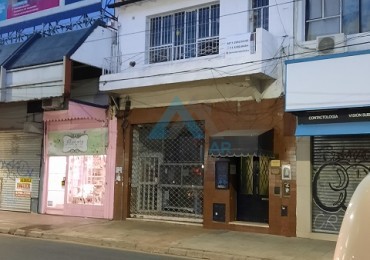 DEPARTAMENTO 1 AMBIENTE DIVIDIDO EN INMEJORABLE ZONA DE MARTINEZ CON PATIO APTO PROFESIONAL